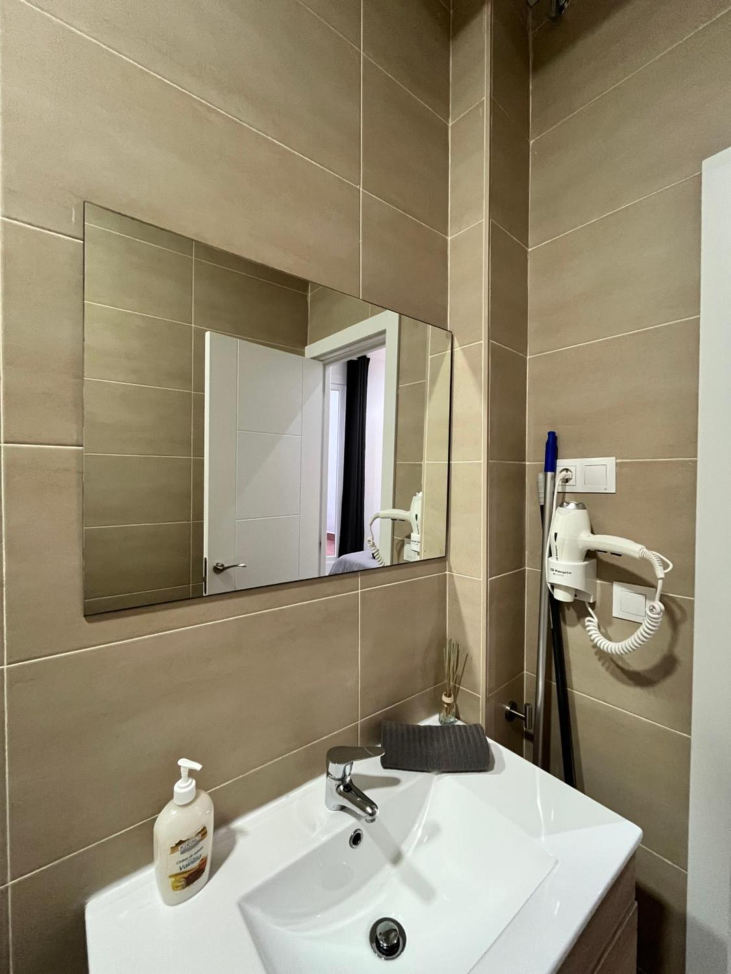 מאלגה Premium Marmoles Apartments מראה חיצוני תמונה